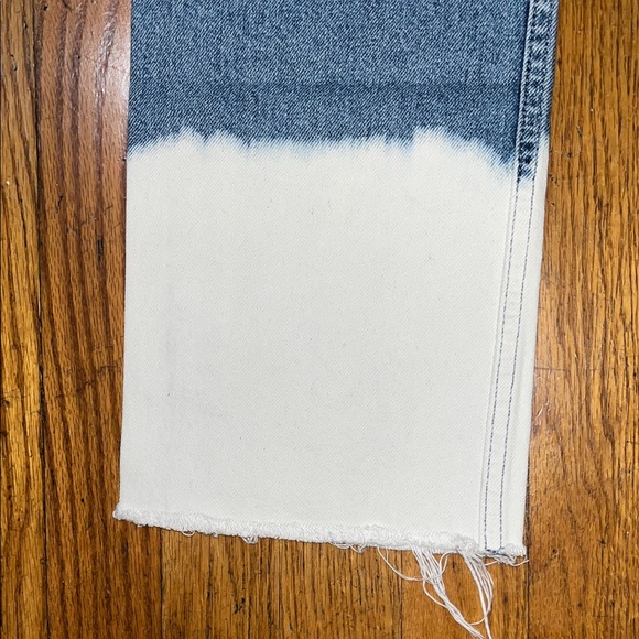 Zara Basic Z1975 Denim Stylish Bleached Bottom Legs Distressed Jeans Size 2 - Picture 10 of 11